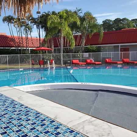 Vero Beach Inn & Suites Vero Beach I-95 (Adults Only) Εξωτερικό φωτογραφία