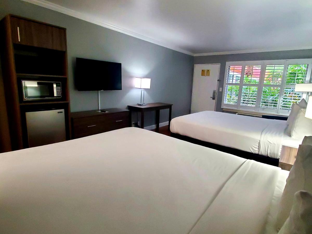 Vero Beach Inn & Suites Vero Beach I-95 (Adults Only) Εξωτερικό φωτογραφία