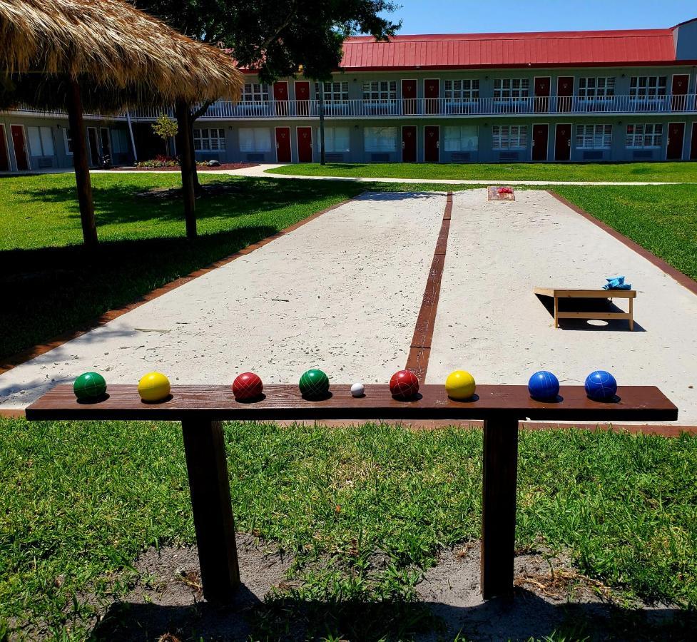 Vero Beach Inn & Suites Vero Beach I-95 (Adults Only) Εξωτερικό φωτογραφία