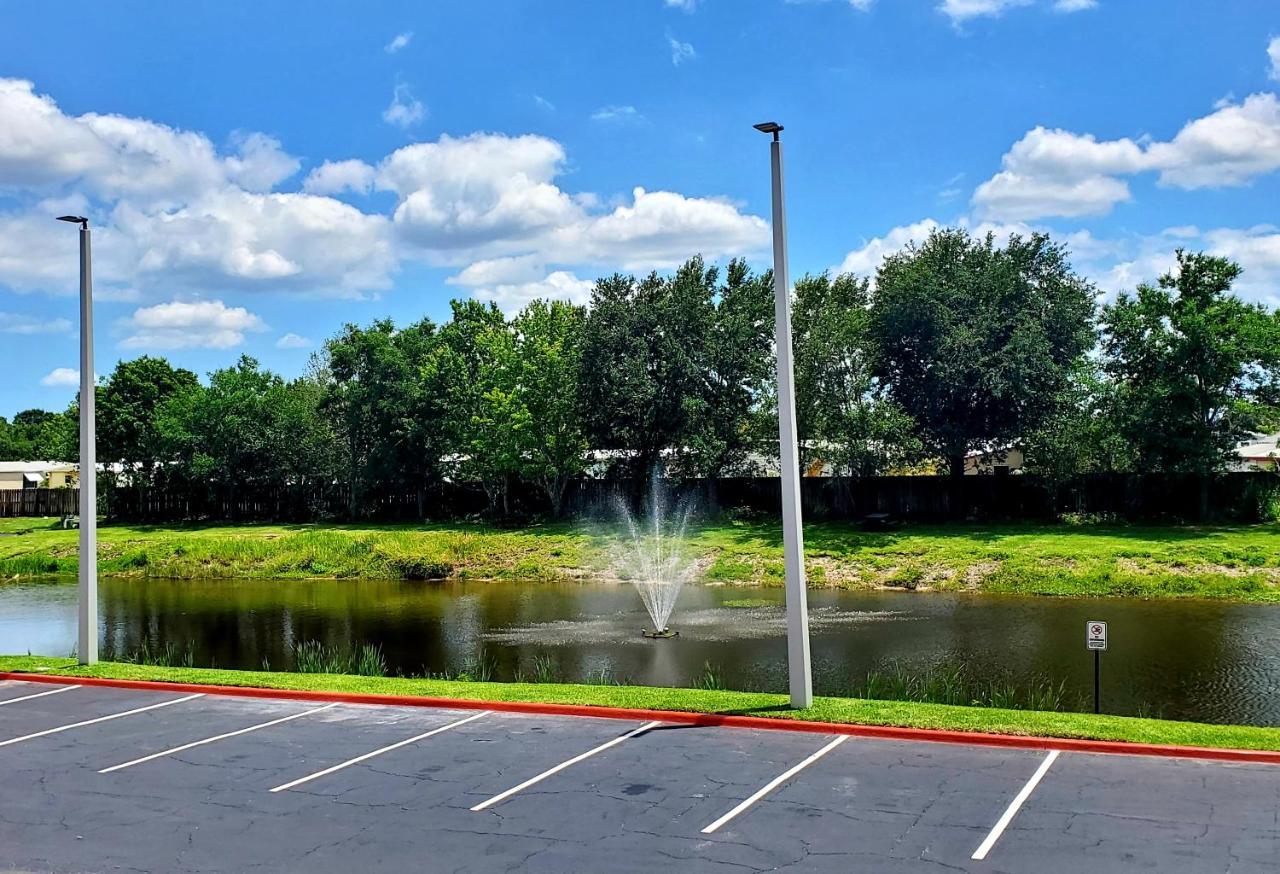 Vero Beach Inn & Suites Vero Beach I-95 (Adults Only) Εξωτερικό φωτογραφία