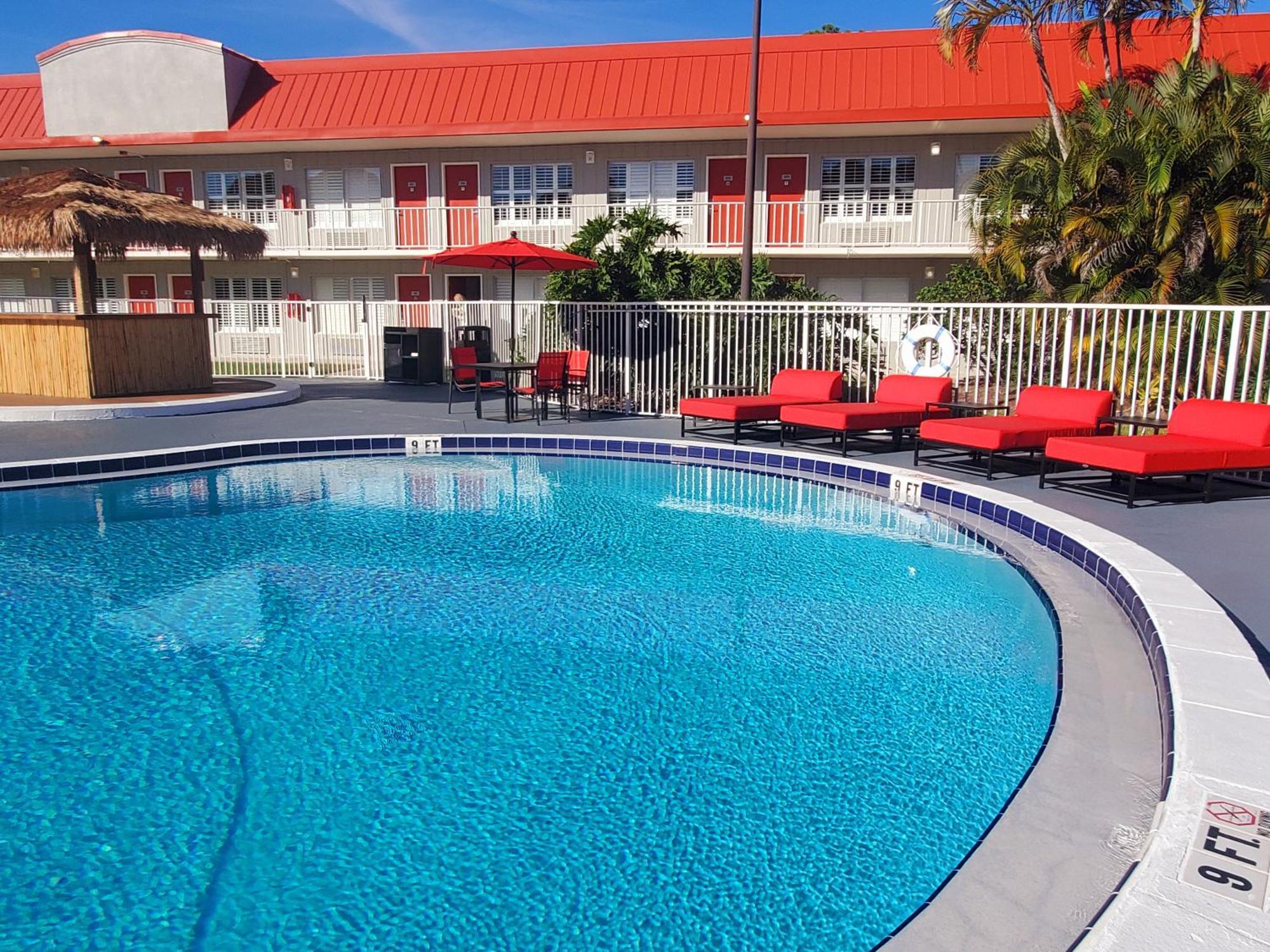 Vero Beach Inn & Suites Vero Beach I-95 (Adults Only) Εξωτερικό φωτογραφία